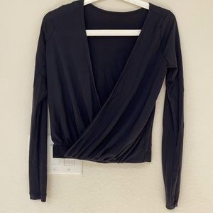 Nike jet black long sleeve shirt in brand new condition